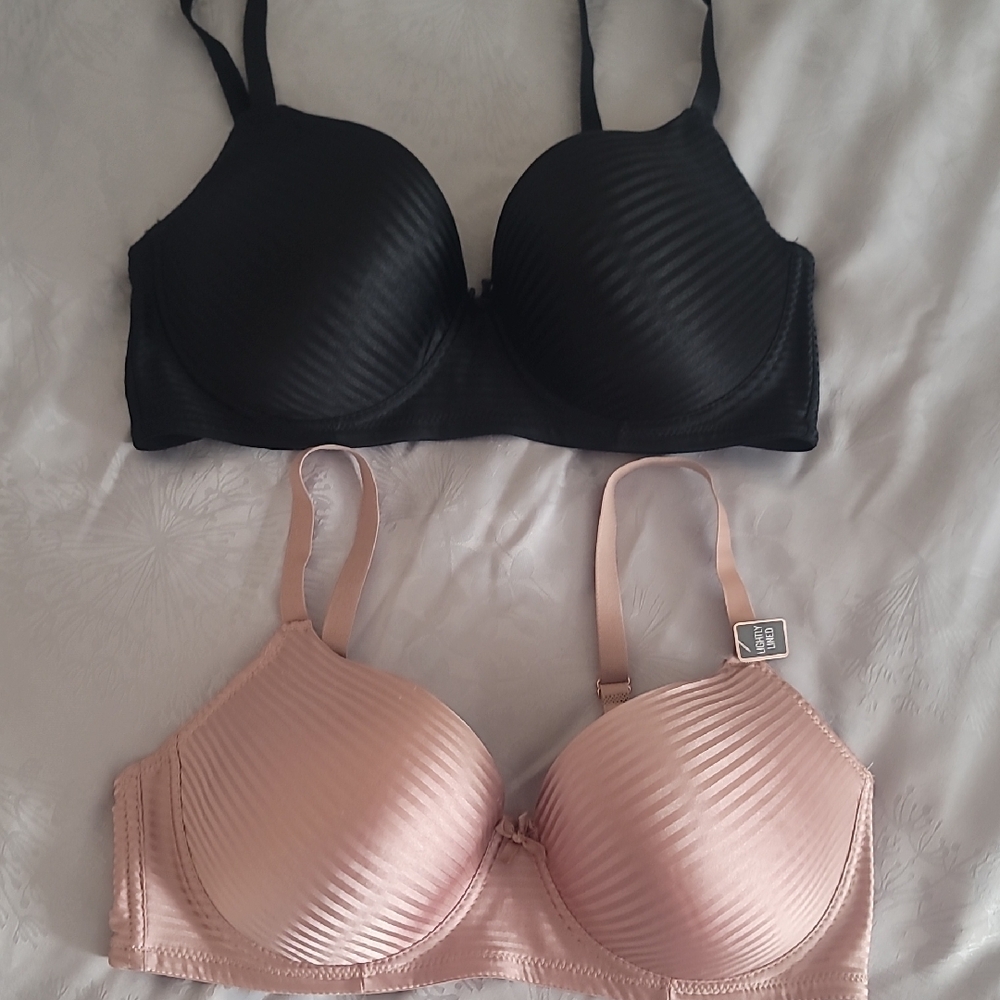 Elegant Black and Pink Bra Set